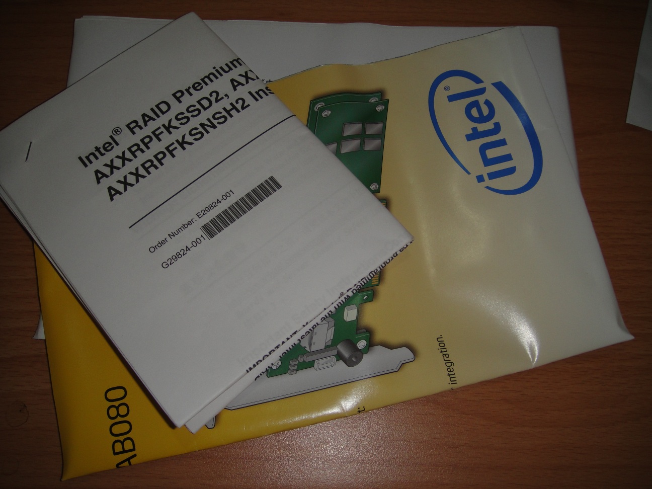 201205170638_lsi_raid_lsisas2208_intel_oem_issue.JPG